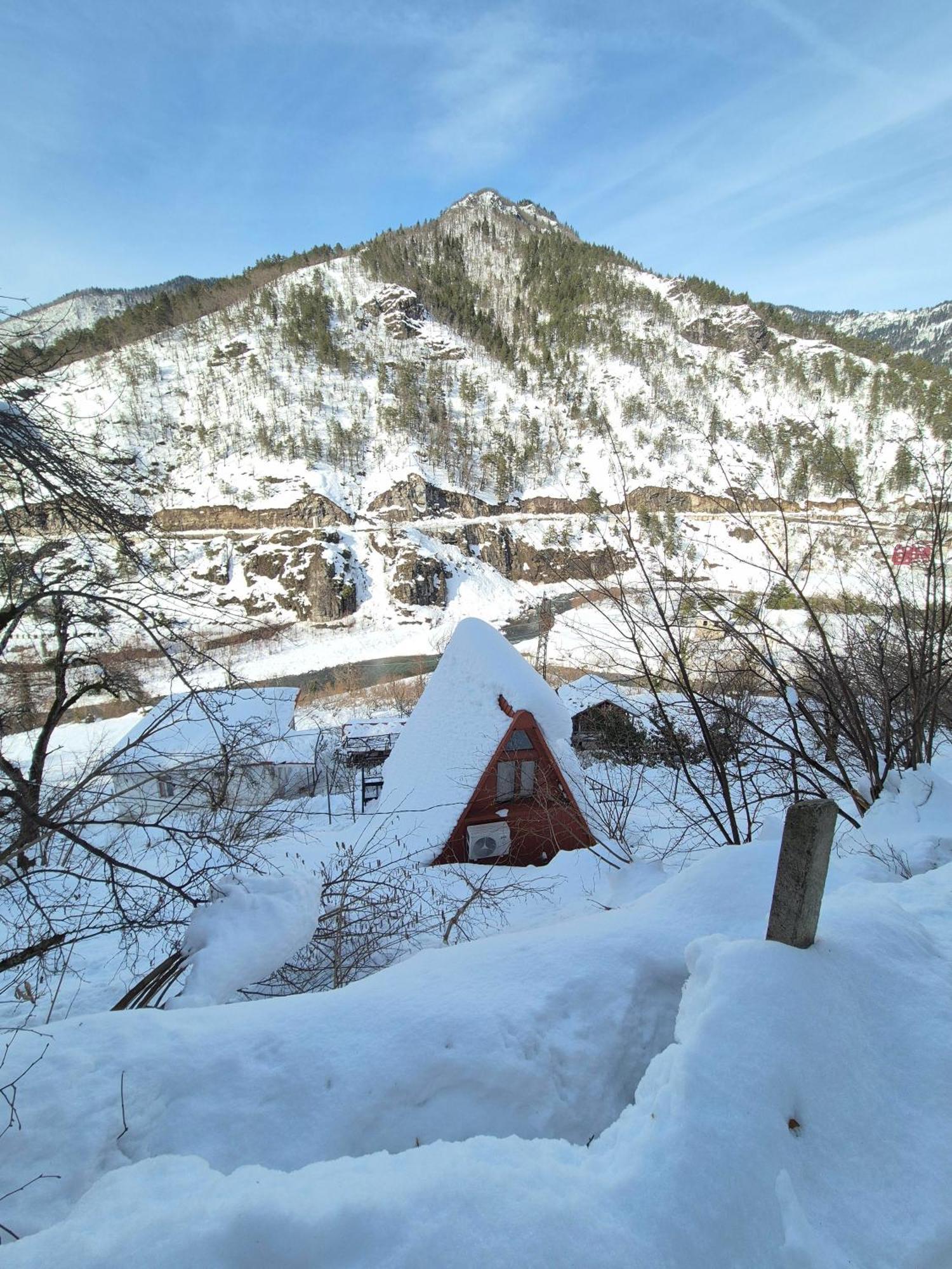 Shuakhevi Guest House Okropilauri מראה חיצוני תמונה